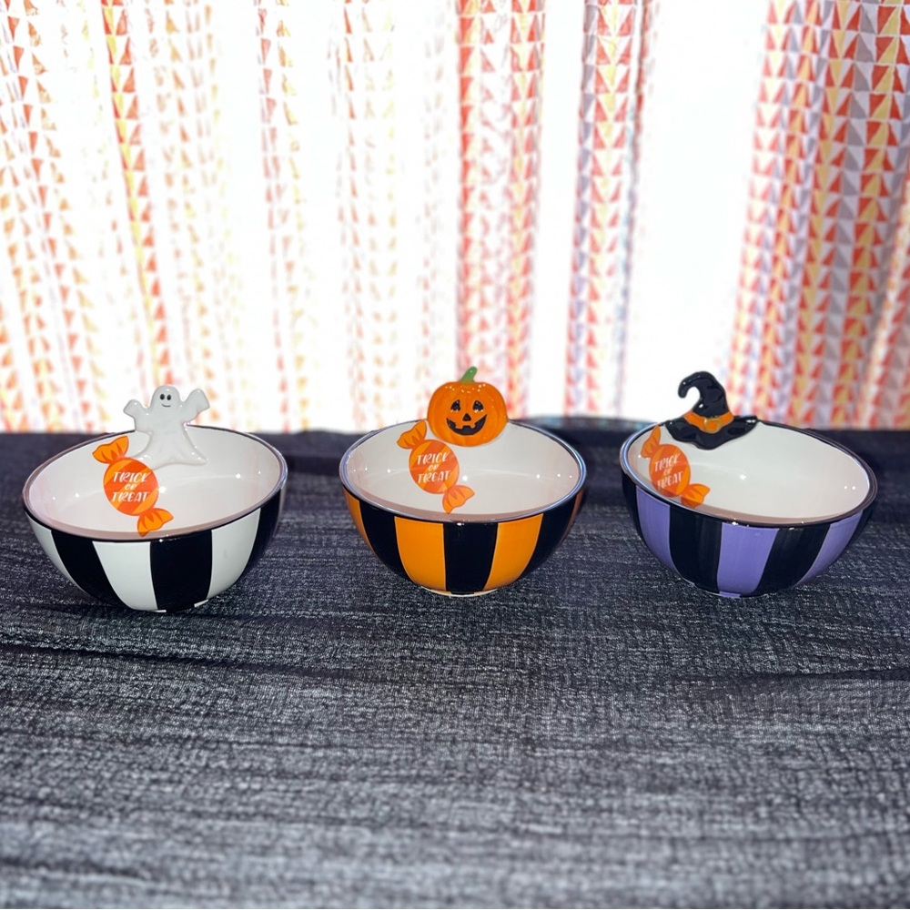 Halloween Themed Party Bowls Set - Black, Orange, Purple